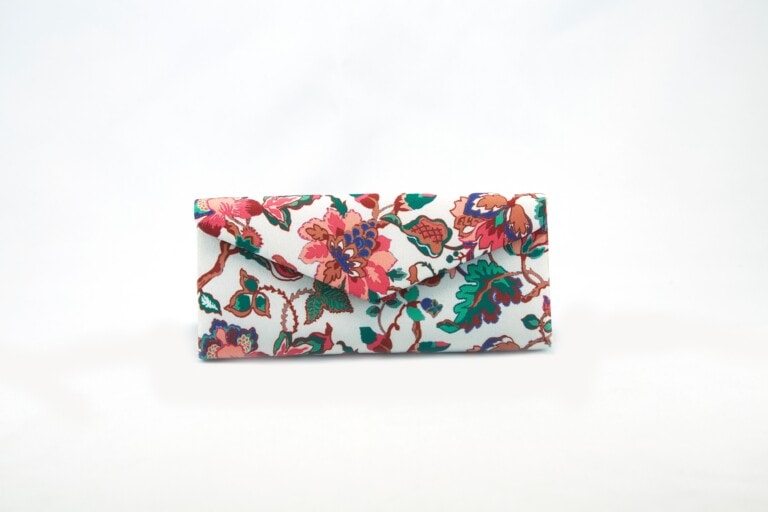 White Floral Pattern Hard Cover for Sunglasses