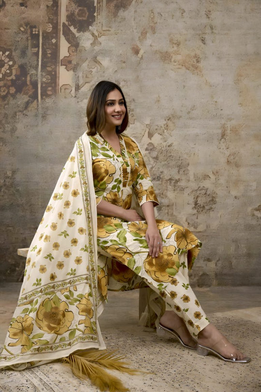 Floral Printed Women’s Salwar Set