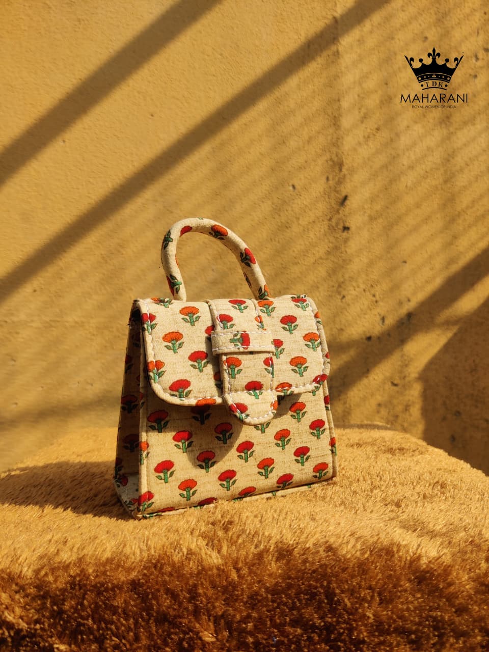 White & Red Mini Chic Box Tote Bag