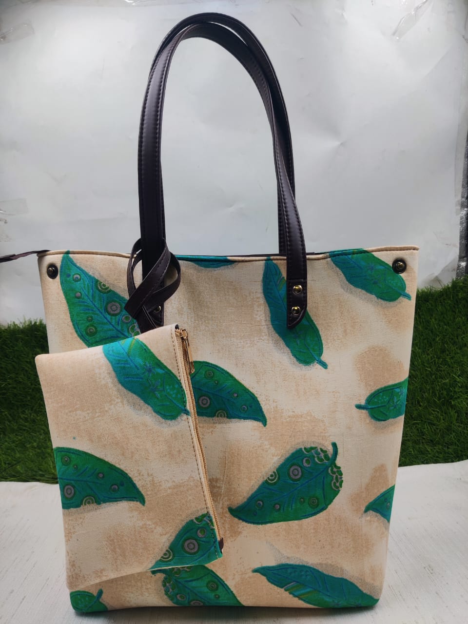 Aurelia Leaf Tote Handbag