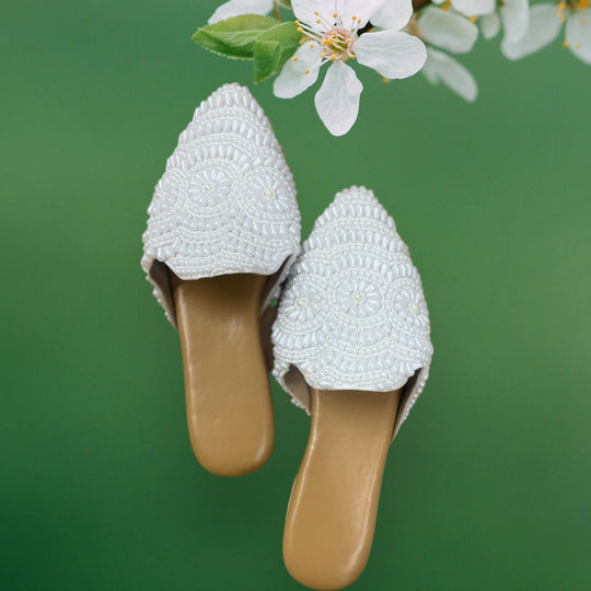 White Pearl Embroidered Back Open Jutti