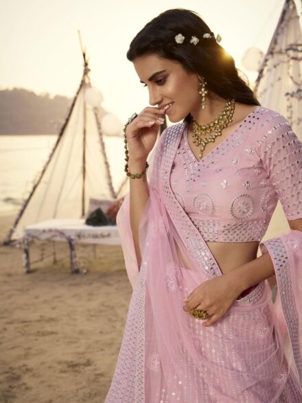 Stylists' Reveal - Secrets to Matching Your Bridal Lehenga to your Wedding  Jewellery - Witty Vows