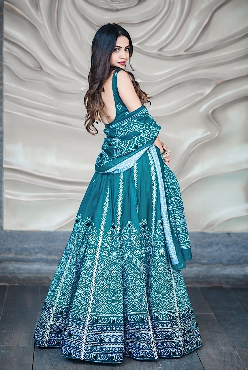 Turquoise Green Bandhani Print Silk Lehenga – Maharani