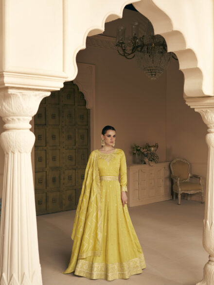 Silk Ready To Wear New Heavy Designer Anarkali Suit at Rs 950 in Surat