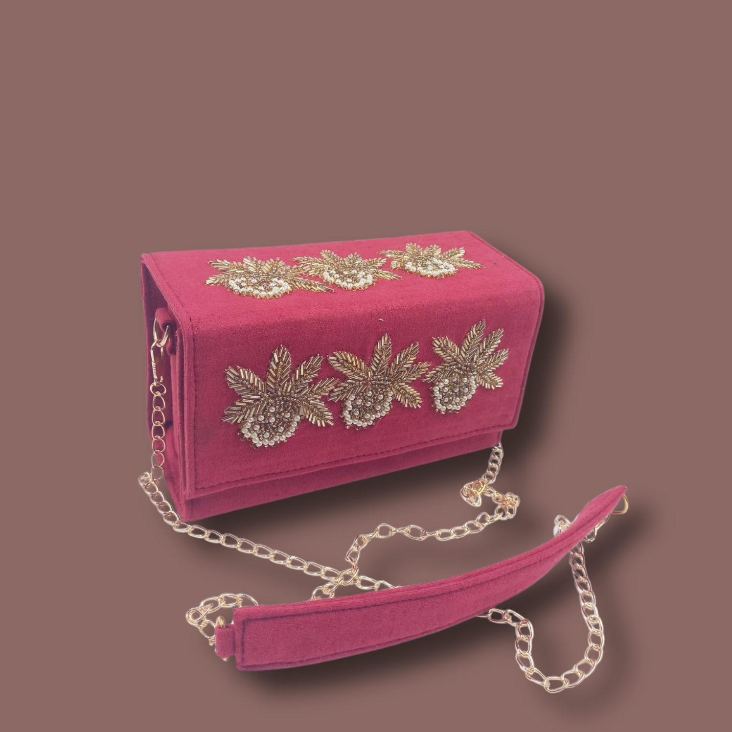 Clutch Rajasthani Design Metal Box Clutch, Bag Embroidere Women's Purse  Clutch Purse Hard Case at Rs 180 in Jaipur